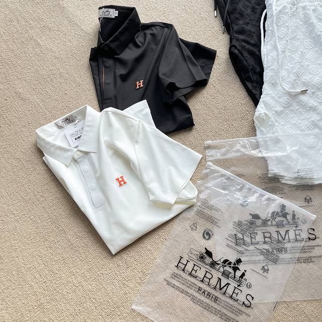 Hermes 爱马仕，25Ss夏季新款男士商务休闲短袖三粒磁铁暗扣Polo衫 非常简约有型的一款翻领Polo衫，无论是质感还是款型都非常高端，男士们一定要入手的