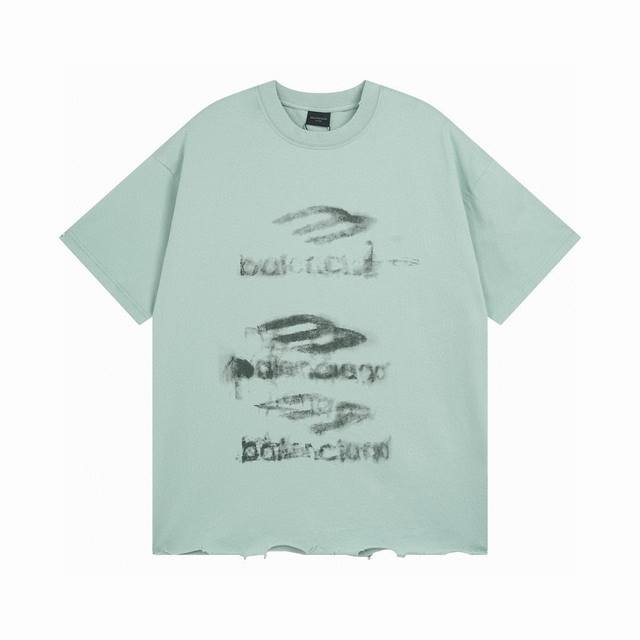 Balenciaga 巴黎世家2025 Ss 前后模糊图案白墨直喷洗水磨烂破坏做旧下摆手工打磨短袖T恤 本市场No.1的质量 真正天花板品质 全部原版开发注意细