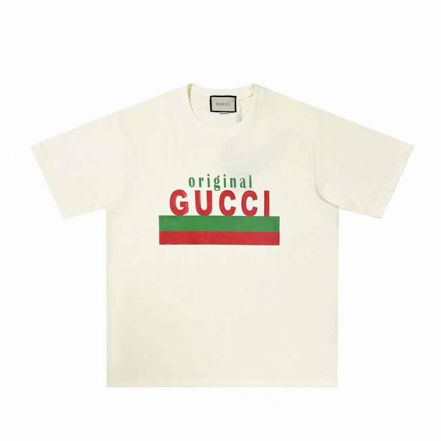 Gucci 最新款印花短袖T恤 - 面料：240克双纱高密度纯棉面料 - 工艺: 整件衣服采用精密压花工艺 - 男女同款均可驾驭 - 尺码： M L Xl Xx