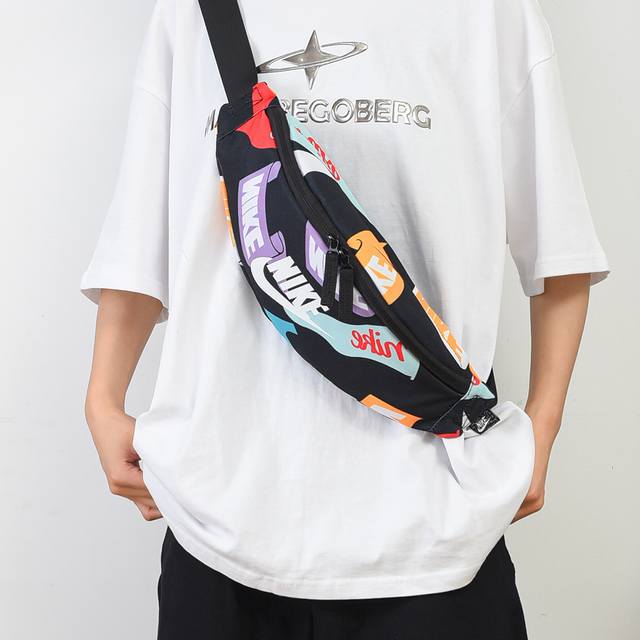 Nike耐克 高版本男女同款运动休闲斜挎包街头潮流个性腰包户外健身跑步胸包手机包零钱包 尺寸:40×15×10