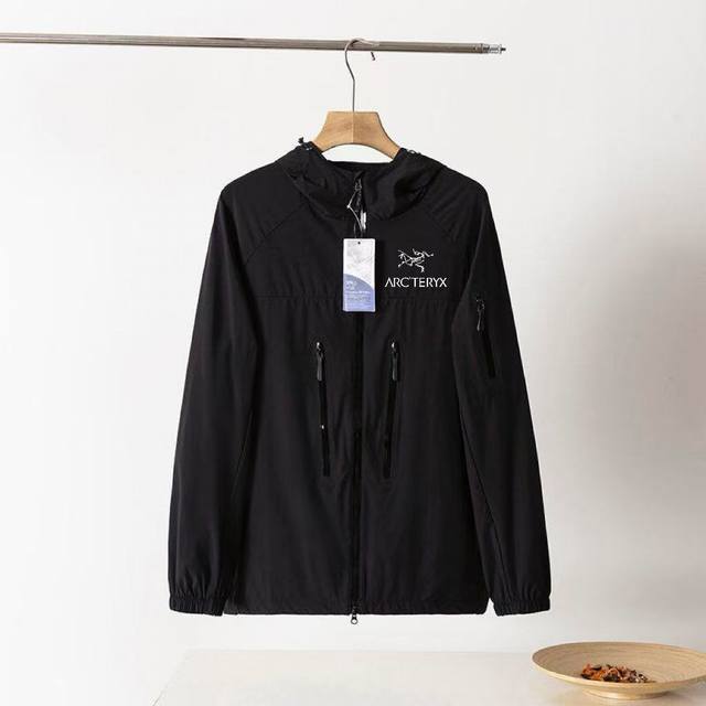 供 始祖鸟Arc'teryx 夏款多色户外两侧拉链防晒衣皮肤衣 男女同款 -高端品质无敌！可以有效阳隔99%以上的长短波紫外线，立体裁剪工艺，追求更立体自然地，