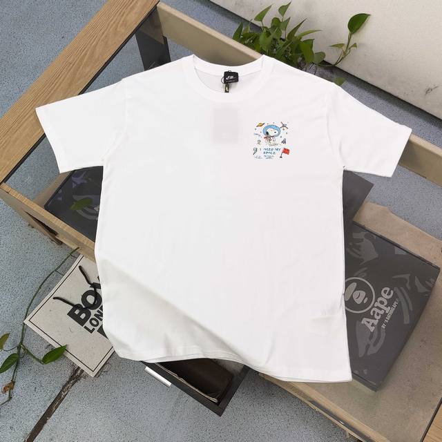 上新 款号：Tx365 2025新款Nike耐克钩子史努比宇航员图案Logo字母印花休闲情侣短袖T恤，轻奢高级，上身效果，绝绝子，采用250克纯棉面料，全套定制