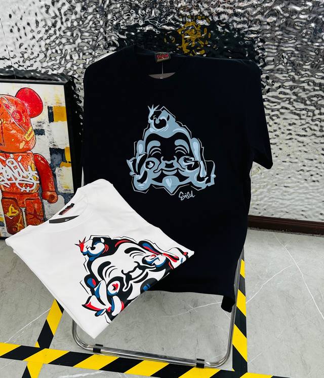 Evisu 福神25夏季新款印花休闲宽松情侣款 短袖T恤D1078 细节:版本一比一复刻，吊牌 领标 水洗。 面料：采用40织双纱280克面料，原版1:1高克重