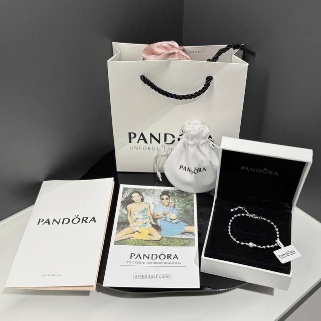 Pandora 潘多拉 珍珠园珠手链 复刻版 顶级原单复刻！专供代购！附防伪贴！潘多拉这款珍珠圆珠手链，融合了珍珠的温润与圆珠的灵动。每颗圆润的珍珠，都是大自然