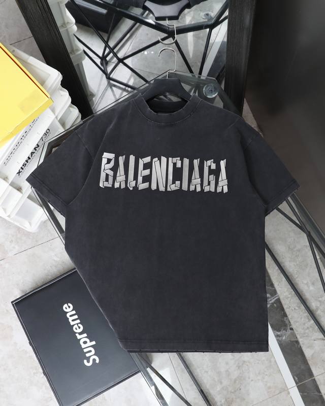 顶级版本 Balenciaga巴黎世家 巴黎世家25新春首发最新款短袖T恤 巴黎专用260G面料 重工水洗 做旧磨破效果 精致车线 做工精细 颜色：水洗黑 尺码