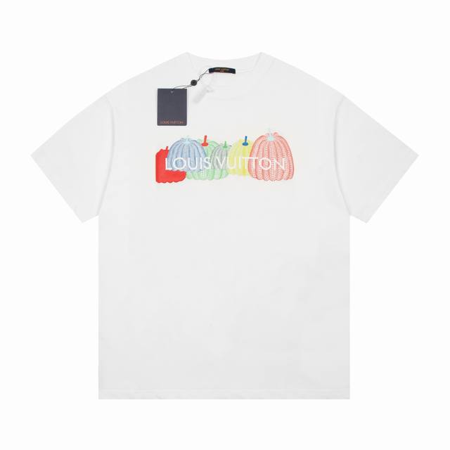 Louisvuitto Lv 路易威登 立体南瓜短袖， 色彩鲜明的趣致印花采用绒面发泡工艺，更加体现图案逼真立体感，面料采用纯棉精梳棉面料，上身效果宽松休闲，三