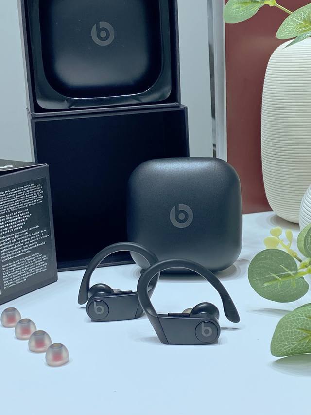 经典永不过时！稀有珍品，超级经典！狂甩不掉，苹果旗下Beats Pro Powerbeats无线蓝牙耳机！魔音运动挂耳式入耳耳机！号称宇宙最强的一款蓝牙运动耳机
