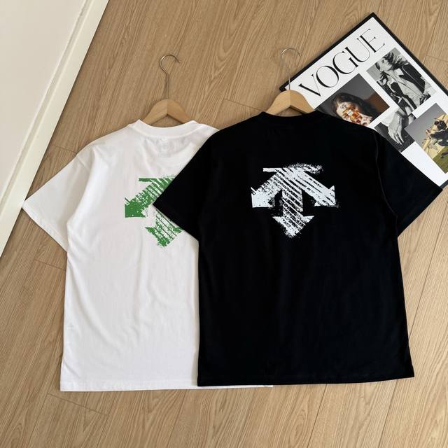 尺码S到3Xl 迪桑特经典基础款胸前素描涂鸦大Logo情侣款短袖T恤，你值得拥有绝佳夏季穿搭必备单品 经典百搭永不过时系列，男女同款 情侣可搭 甄选纯棉260G