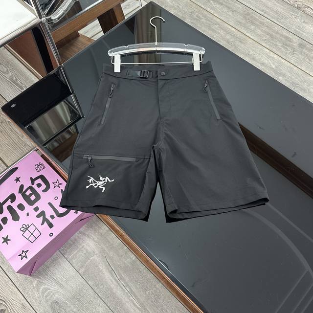 Arcteryx 始祖鸟Gamma 短裤男士户外工装刺绣速干轻量级速干短裤 男女同款｜2504 面料：功能性科技速干面料！ 特性：速干透气不黏身！轻盈透气不掉色