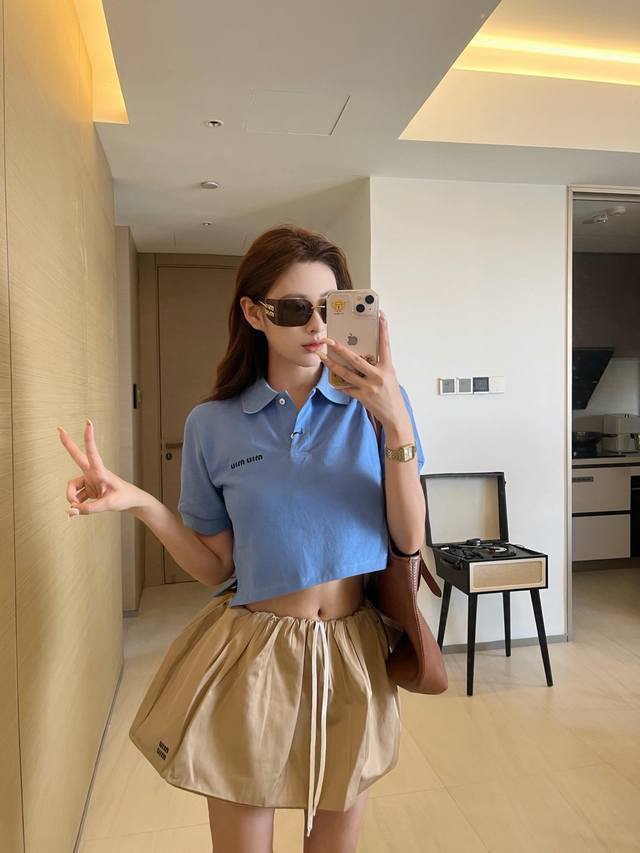 把蓝天和少女腰焊在身