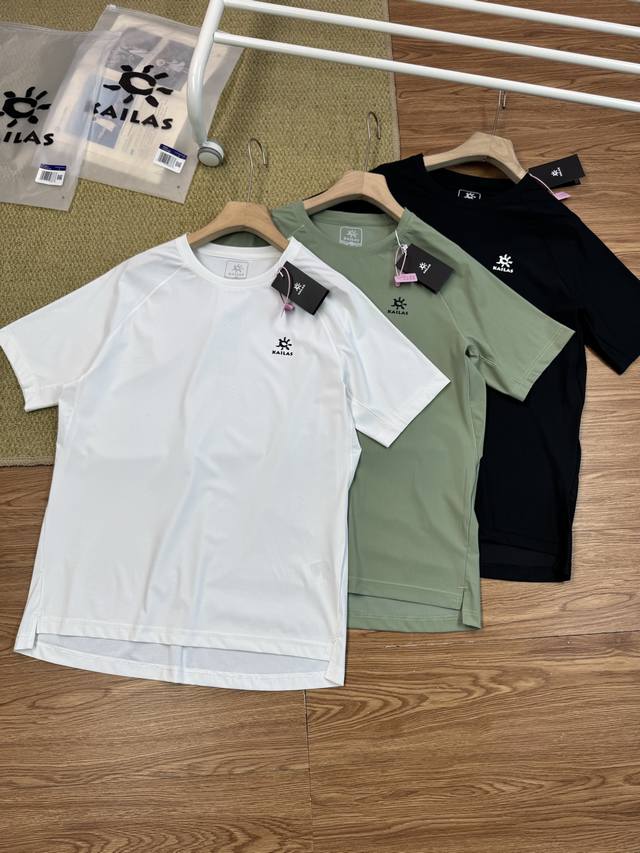 Kailas 凯乐石 夏季新品高品质男士商务都市通勤运动胸口Logo图案印花宽松短袖T恤 线上线下同步！掌柜力荐！果断自留！代工厂P出品！品相一级棒！鼎尖客供索