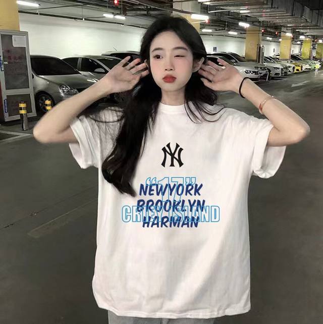 供 Mlb Ny洋基队新款纽约17号限定短袖T恤 甄选230G克重新疆精梳棉面料 纯棉100％ ，舒适透气 运动宽松版型不紧身，手感柔软舒适，超强质感，水洗定型