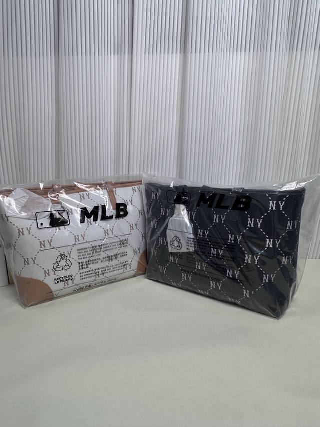 Mlb专柜 新款满版老花大号横版托特包 原单品质独家首发！男女同款 高级感爆棚可手提 可斜挎，适合早春打工人日常 通勤 逛街 约会 逛街背女孩子的包包永远不嫌少