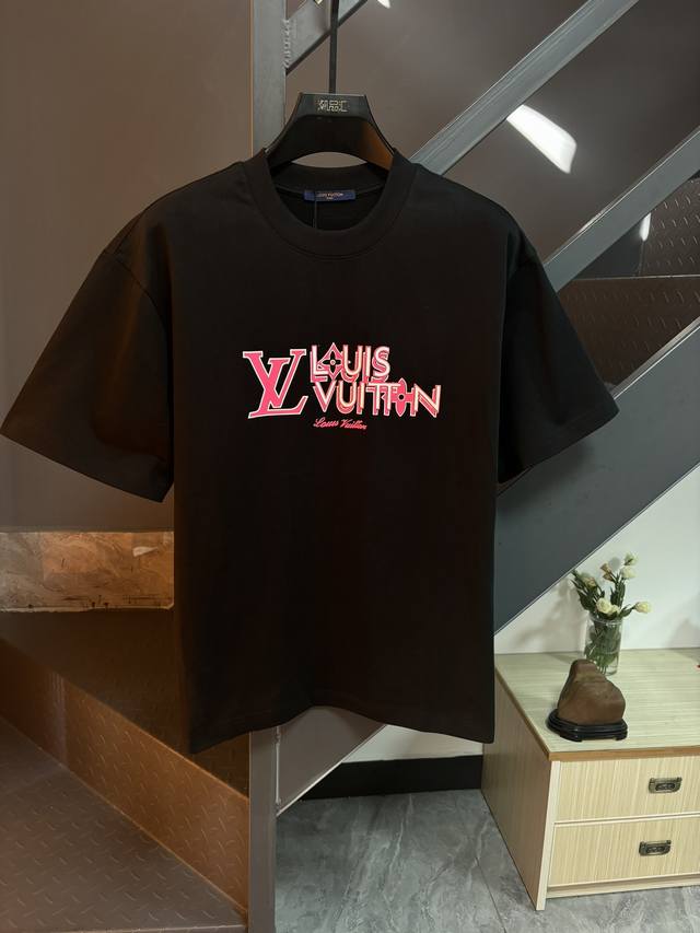 顶级最高版本 Lv路易威登Louis Vuitton 驴家1V 经典胸前厚版工艺图案字母半袖T恤短袖 男女同款 情侣款 宽松版型 最高版本 原版面料 高版本 高