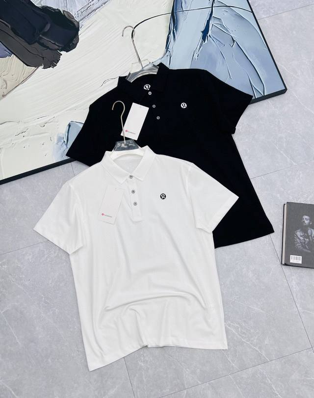 Lululemon家的这件露露杜邦索罗娜棉Polo衫，上身直接惊艳住！73.2％棉与26.8％聚酯纤维的精妙组合，杜邦索罗娜与棉混纺面料，既有棉的柔软亲肤，又融