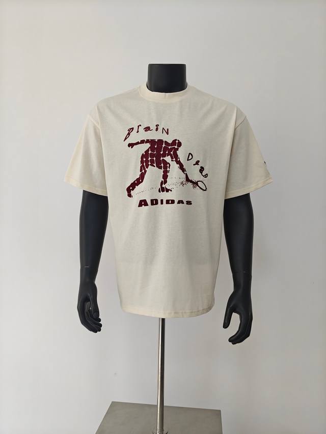Adidas Originals X Brain Dead脑死亡联名款 Ss25 Flocked-Logo植绒图案绣花字母圆领宽松短袖T恤 首发毒原版购入 Ad