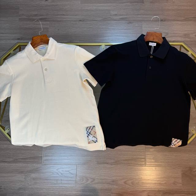 顶级代购版本★Burberry巴宝莉Ss25春夏新款下摆标签标识男士翻领Polo衫 官网同步上新 高端珠地棉面料 洗水处理不缩水不变形 1:1复刻原版 区别市场
