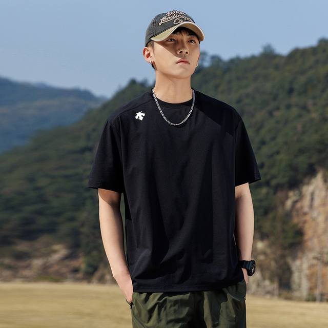 Descente 迪桑特短袖速干轻薄款商务夏季户外两用T恤压胶凉感无痕Polo！ 可隆Upf 80+凉感防晒男款休闲商务速干 这款冰感无痕就比较厉害了，7A抗菌