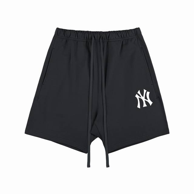 洋基队Mlb基础款印花双股400克纯棉毛圈男女情侣款短裤 面料：独家定制面料采用400G纯棉毛圈面料市场找不到第二家，可以说一条短裤能穿5年毫不夸张，宽松版型