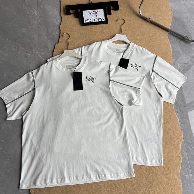 Arc'teryx 始祖鸟 25Ss 明线拼接三针五线工艺 后背网格鸟印花 宽松男女同款圆领短袖T恤，宽松版！品质超赞！ 颜色 : 白色 尺码 : M-Xl 肩