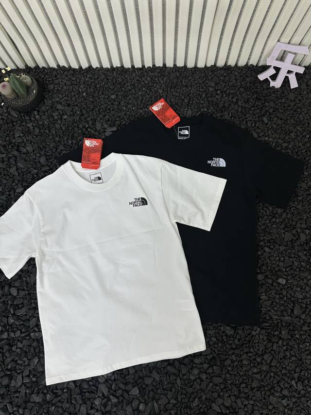 The North Face 北面 25Ss Tnf后背山峰图案印花圆领短袖T恤 男女同款 - 小红书热门爆款，明星网红同款穿搭，男女日常通勤穿搭必备单品！ 高