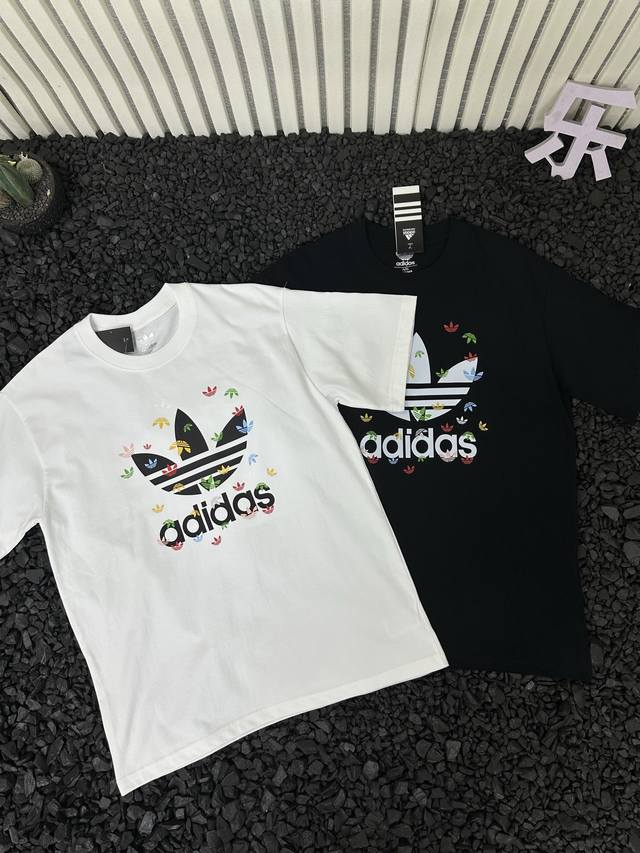 阿迪 Adidas 25Ss柜子同步胸口彩色三叶草字母涂鸦Logo短袖T恤 情侣款 - 小红书热门爆款，明星网红同款穿搭，男女日常通勤穿搭必备单品！ 高品质26