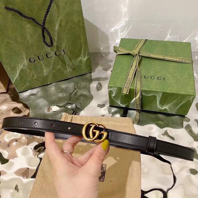 Gucci 古驰绿盒皮带 全套包装带发票礼盒装！ 地地道道的渠道货源，专柜最难买的魔鬼3Cm！哈哈！！找代购你是买不到的！根本没货哈哈！来入条复刻版的！这种原货