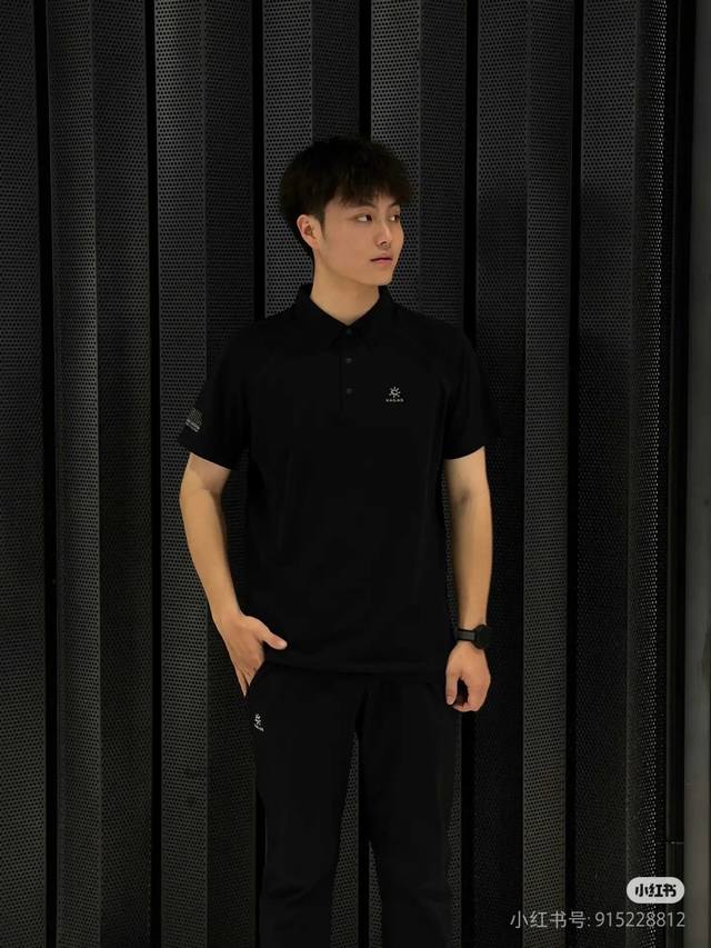 官网在售款 Kailas凯乐石短袖 Polo 衫吸湿速干防晒户外运动春夏季徒步通勤男 功能卖点： 采用进口专利面料，高蓬松卷曲纱有效减少凸点尴尬，穿着更体面 具