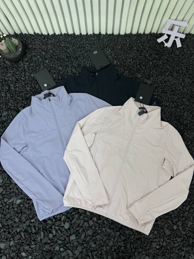 Are'leryx ｜始祖鸟25专柜款 春夏新款高品质男士登山健身运动Logo图案印花纯色宽松休闲防晒衣 - 始祖鸟Logo拉链，每个细节做到一比一还原，可对比
