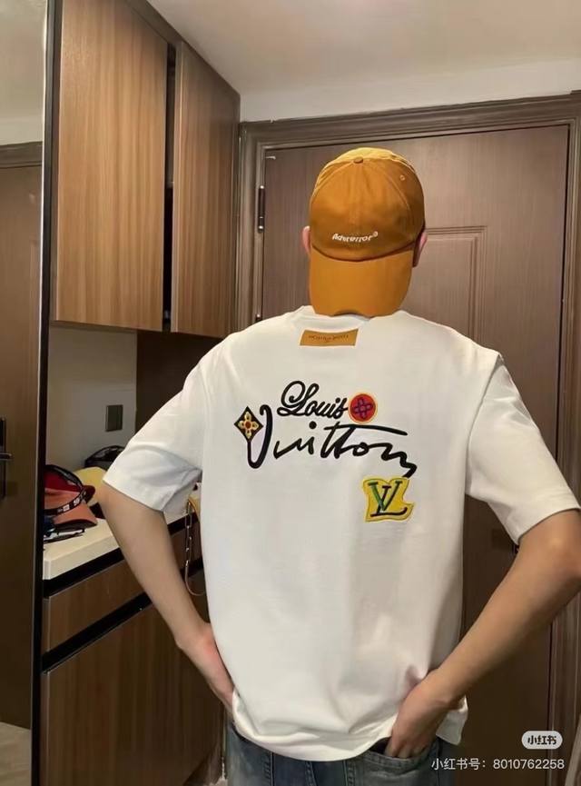 Lv 彩色字母小花圆领短袖 5 Louisvuitton官网Zp同步新款针织 面料采用32支双纱280克高克重纯棉面料 同缸定织定染原版同色螺纹 前后进口机器4