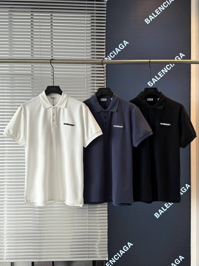 巴宝莉2025夏新款男士短袖Polo衫，品牌最新设计元素！既不单调也不复杂,恰到好处的展现品味！客供顶级定制珠地棉面料！舒适吸汗透气根本不在话下,面料独具的高奢