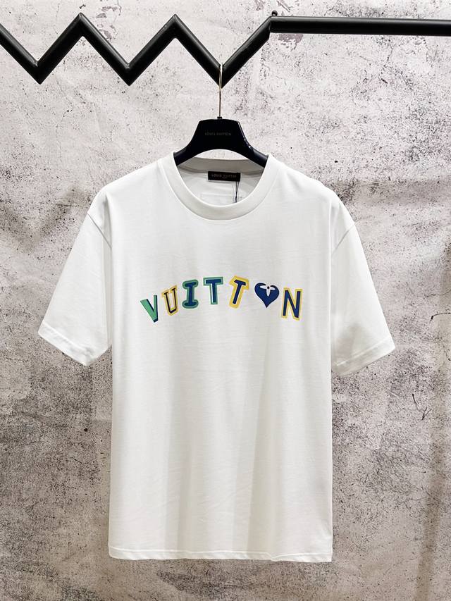 Louis Vuitton*路易威登 Lv前后彩色字母印花短袖T恤 定制280克32支全棉双纱紧密爽滑面料 布面干净 布纹清晰 手感非常细腻扎实 更加力挺 舒适