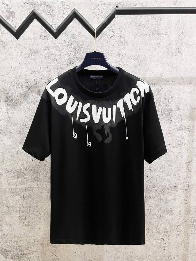 Louis Vuitton*路易威登 Lv经典字母晕染涂鸦短袖T恤 定制280克32支全棉双纱紧密爽滑面料 布面干净 布纹清晰 手感非常细腻扎实 更加力挺 舒适