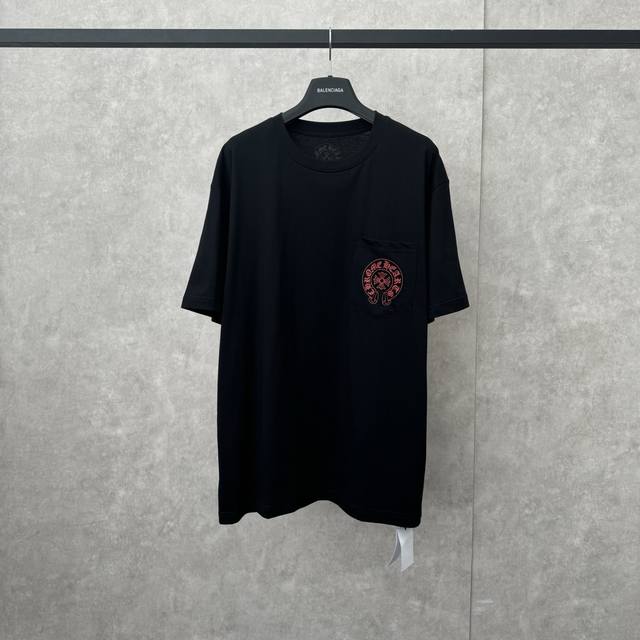 Ch X Deadly Doll 克罗心美漫印花短袖 Size S M L 面料采用26织200克全棉材质 印花这里很重要 原版采用的油墨超规格印花 一般印花厂