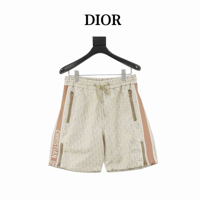 Dior 迪奥 条纹织带老花短裤 原版购入重磅全衣从原材料进行开发，全网首发最高版本。采用进口原料进行面料制作，全件Dr经典提花组织。起订8000米面料，由进口