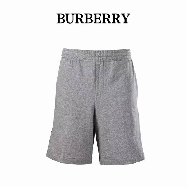 Burberry巴宝莉Bbr 骑士侧格纹饰带短裤 采用棉为基底编织而成的单面鱼鳞布面料，正面为平滑的针织面，触肤面通过针织机的浮线编织技术形成立体的毛圈，增加蓬
