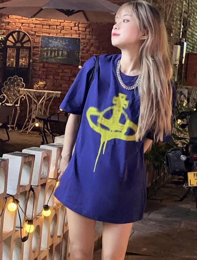 Vivi03# 自家拍摄 Vivienne West Wood 西太后 薇薇安 土星喷墨短袖 年顶流爆款 无需多言 直接开细节 5590元Yb开模 正确锁边度细