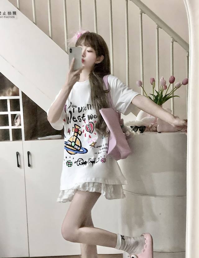 Vivi101# 独家款 Vivienne West Wood 西太后 薇薇安 涂鸦喷绘字母满印短袖 年顶流爆款 无需多言 直接开细节 5590元Yb开模 正确