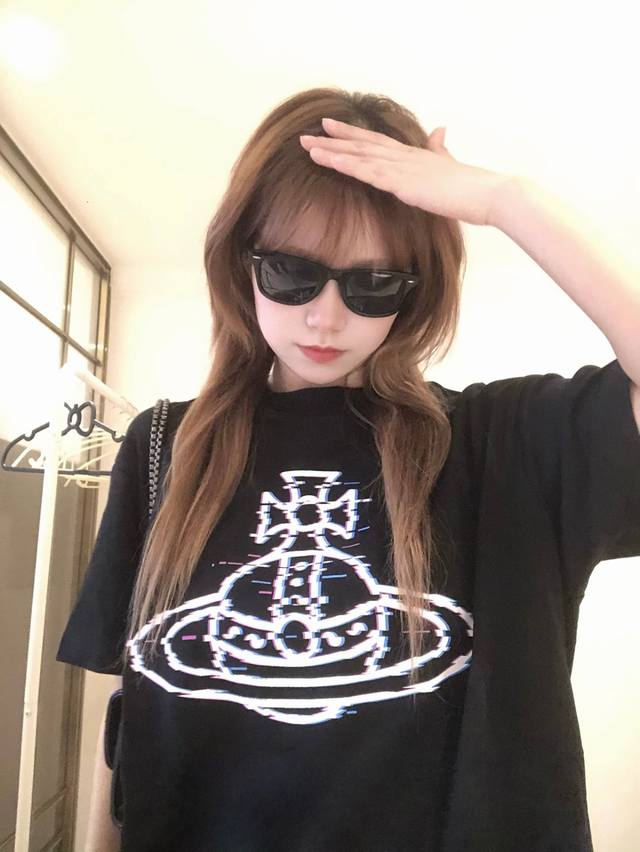 Vivi64# 独家款 Vivienne West Wood 西太后 故障风白墨数码印花短袖 年顶流爆款 无需多言 直接开细节 5590元Yb开模 正确锁边度细