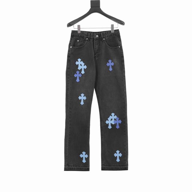 款号Y833 Chrome Hearts 克罗心 经典皮标十字架牛仔长裤 成裤后做重度酵素石磨漂洗，每条水洗均有所不同，重度水洗工艺，暗藏玄机的细节非常多，这次