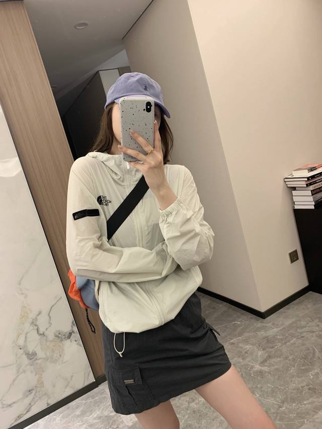款号：7420 Thenorthface北面男女同款防晒衣25春夏新款户外Upf80+皮肤衣夹克外套 连肩插肩组合式剪裁，宽松包容！ 1男女同款韩版版型，宽松不