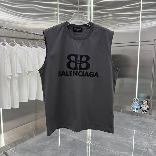 Bal 巴黎世家 2025夏季新款 无袖背心 暗纹硅胶工艺 男女同款宽松版 S M L Xl Xxl 五个码 颜色：黑色 白色 灰色