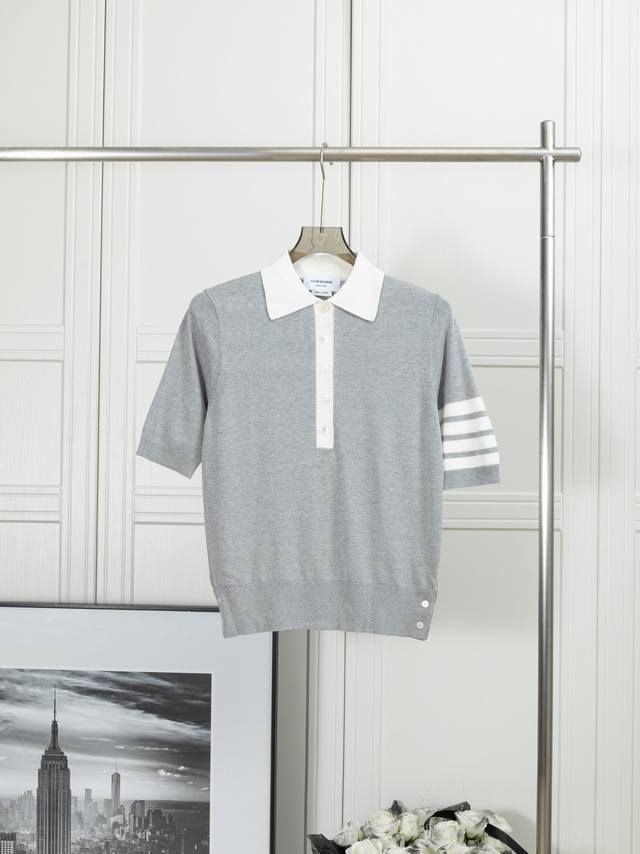 原单狠货 最高版本 Thom Browne:后背花朵Polo 女款 1:1 原版针织面料 辅料 颜色：灰色 藏青色 尺码：012 码