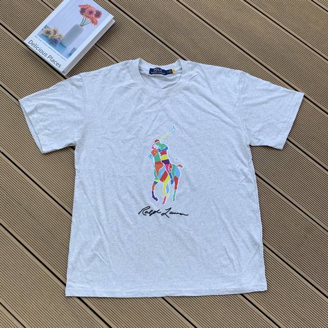 款号：L04 Ralph Lauren 拉夫劳伦2025夏季新配色纯棉240克大马彩标印花T恤5色 颈部主标Logo有二维码标，可以扫码验证，采用日本进口机器田