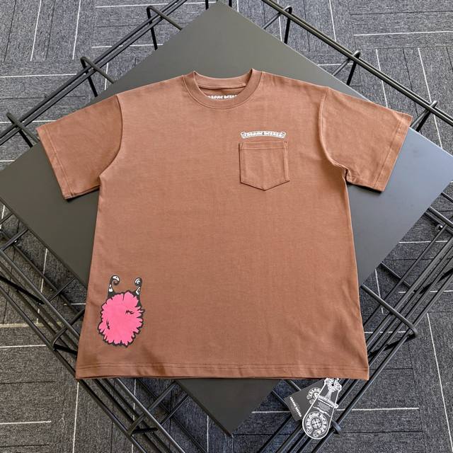 款号K001 Chrome Hearts克罗心Mattyboy限定涂鸦足球小子短袖T恤 市面高版 定制280克全棉双纱硬挺面料 布面干净 布纹清晰 手感非常细腻