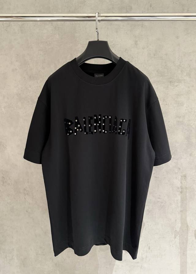 严控品质 Balenciaga 巴黎世家25Ss新款圆领半袖T恤 植绒贴片Logo，320G高克重，工艺洗水处理 面料预缩 对位整齐 无毛边 效果立体 字母清晰