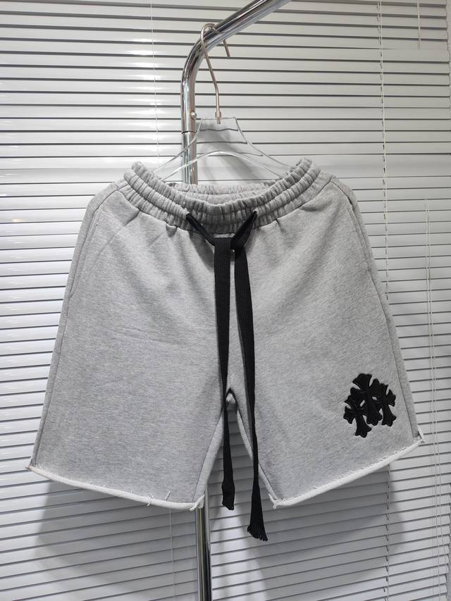 款号：Ch66款 颜色：灰 Ch克罗心2025Ss春夏新款纯棉360G纯棉毛圈休闲短裤 360克大毛圈纯棉面料 不是滑溜溜一碰就碎的低级的手感 吊牌 领标 水洗