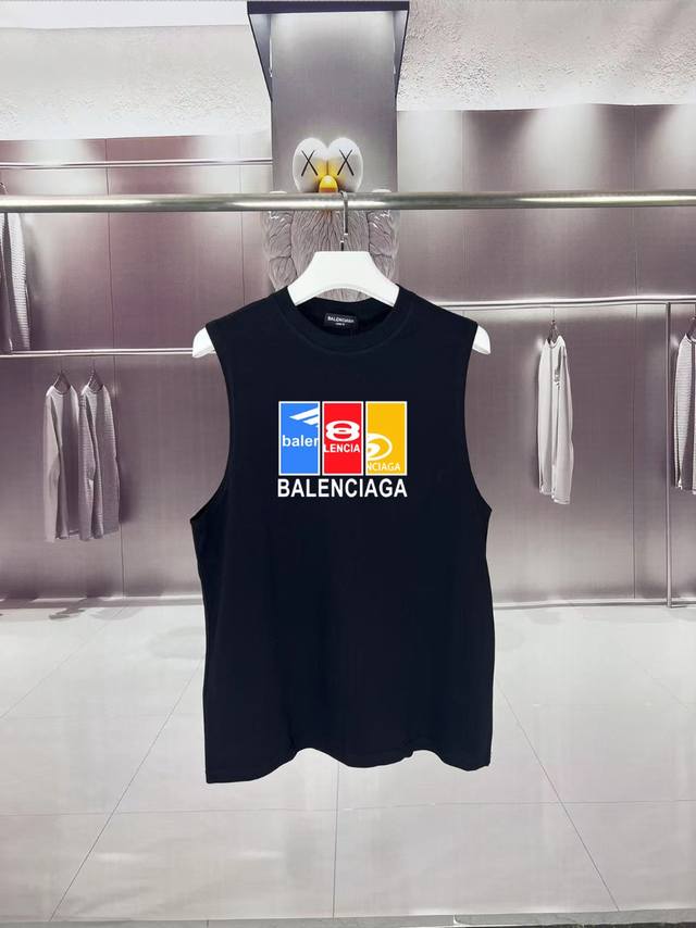 Bale*Aga*巴黎世家 2025夏季新款巴黎拼图Logo字母印花工艺 坎肩汗背心 运动健身 简约风 走秀款 圆领无袖T恤衫 宽松版型 男女同款 上身效果很赞