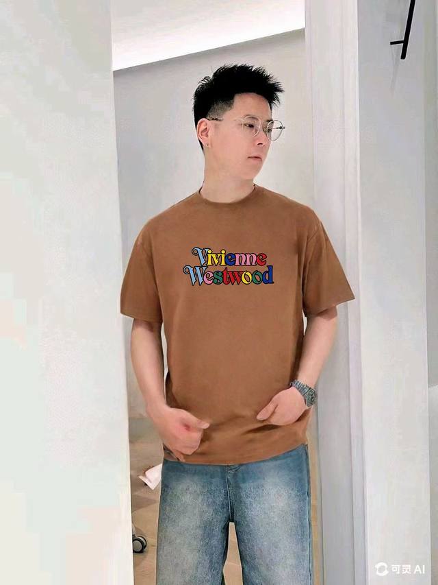 西太后 25Ss 大师亲手设计潮牌新品印花圆领短袖T恤 春夏最新砖柜同步 Os落肩版型 300克重全棉 时尚又个性 超级百搭好看的一款 男女都非常合适 人手必备