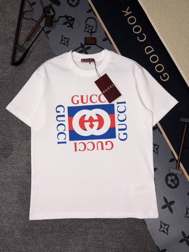 Gucci 短袖T恤 工艺：印花 颜色：黑色 白色 码数：S~Xl 面料：精梳紧密棉盖棉280G